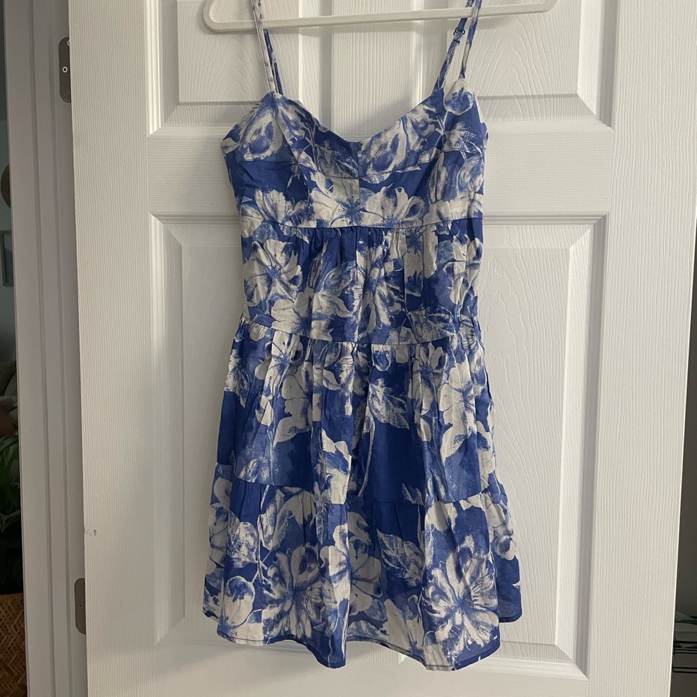 Blue and white floral sundress (NWT!)